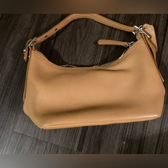 Coach Handbags - Vintage Coach 9844 purse